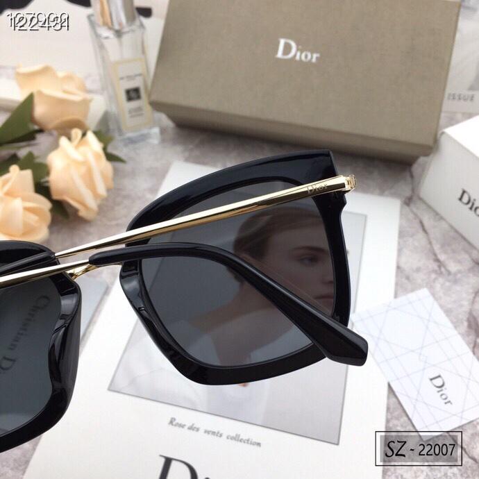 DIOR-迪奧 2019新款 太陽鏡 減輕強光負擔 遮擋有害光線防輻射 出行旅遊必備品 22007  lly1114